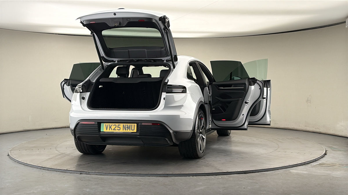 Used Porsche Macan 2025 for sale - 78111608: Photo 62