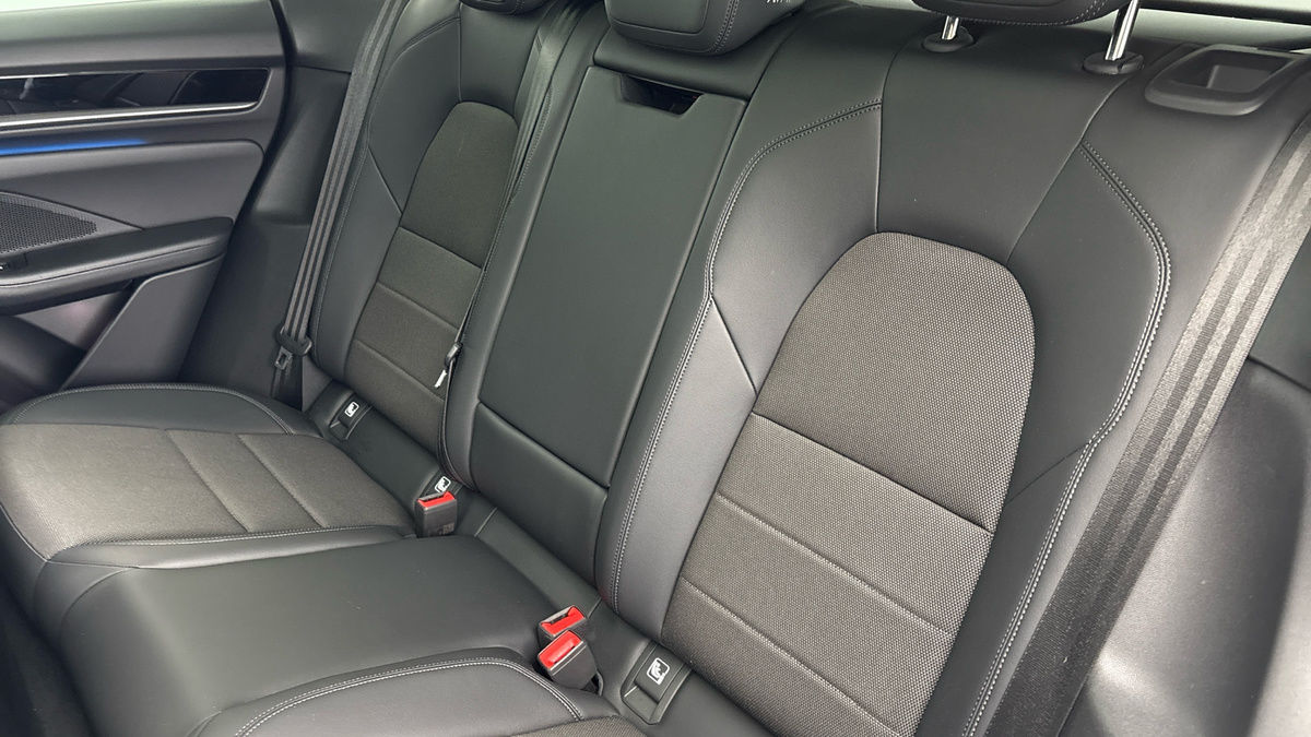 Used Porsche Macan 2025 for sale - 78111608: Photo 8