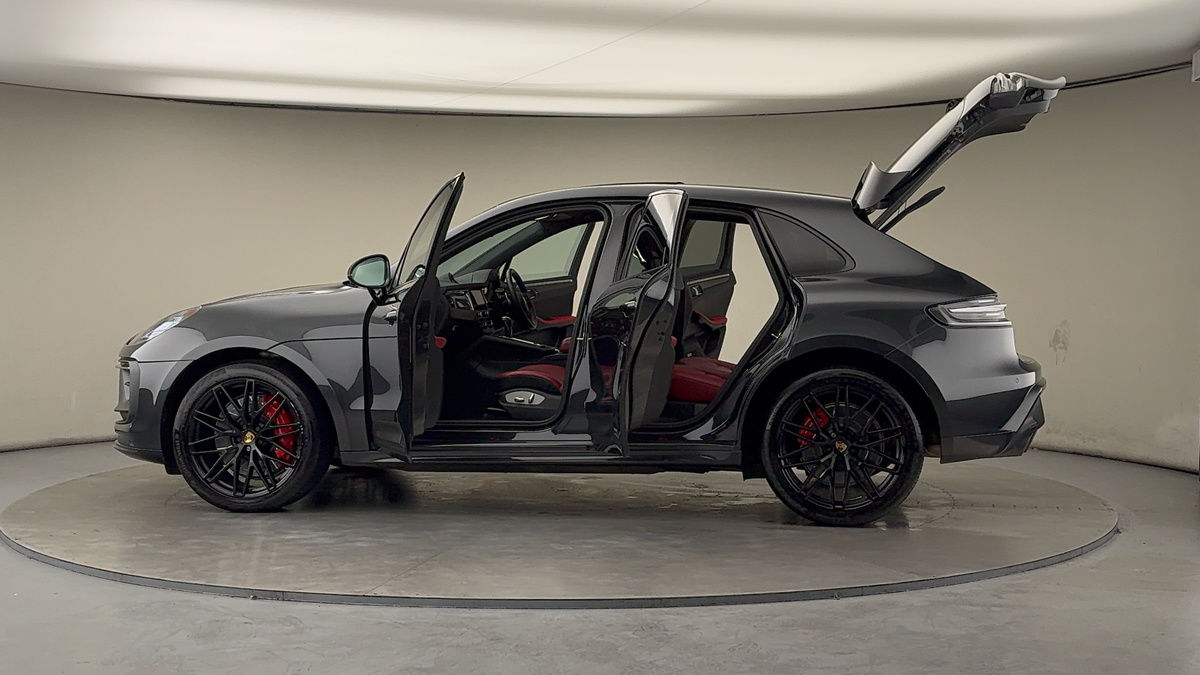 Used Porsche Macan 2022 for sale - 76418110: Photo 49