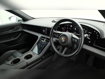 Used Porsche Taycan 2022 for sale - 75398524: Photo