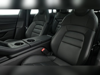 Used Porsche Taycan 2022 for sale - 75398524: Photo