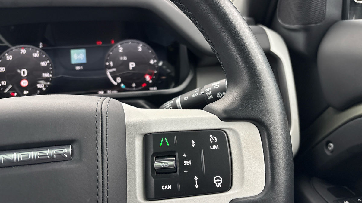 Used Land Rover Defender 2024 for sale - 78182379: Photo 14