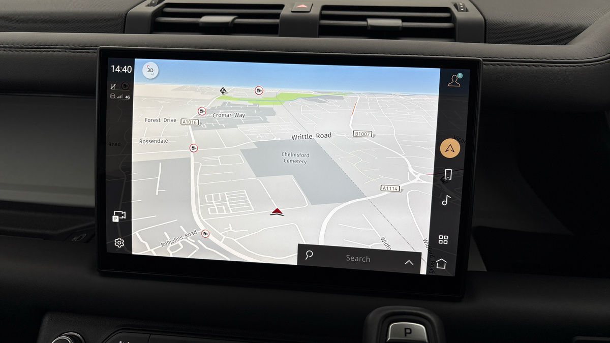 Used Land Rover Defender 2024 for sale - 78182379: Photo 17