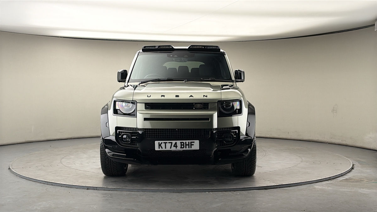 Used Land Rover Defender 2024 for sale - 78182379: Photo 3