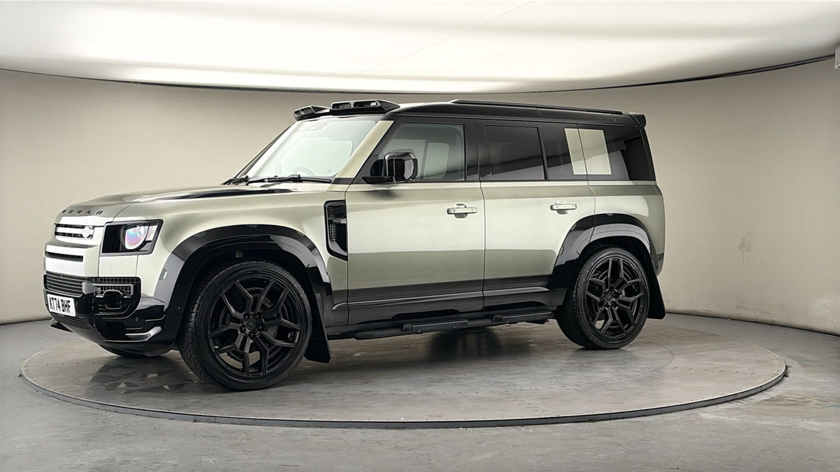 Used Land Rover Defender 2024 for sale - 78182379: Photo 32