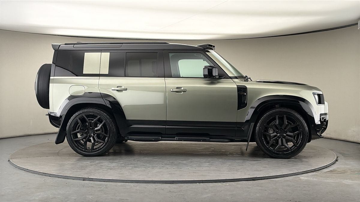 Used Land Rover Defender 2024 for sale - 78182379: Photo 39