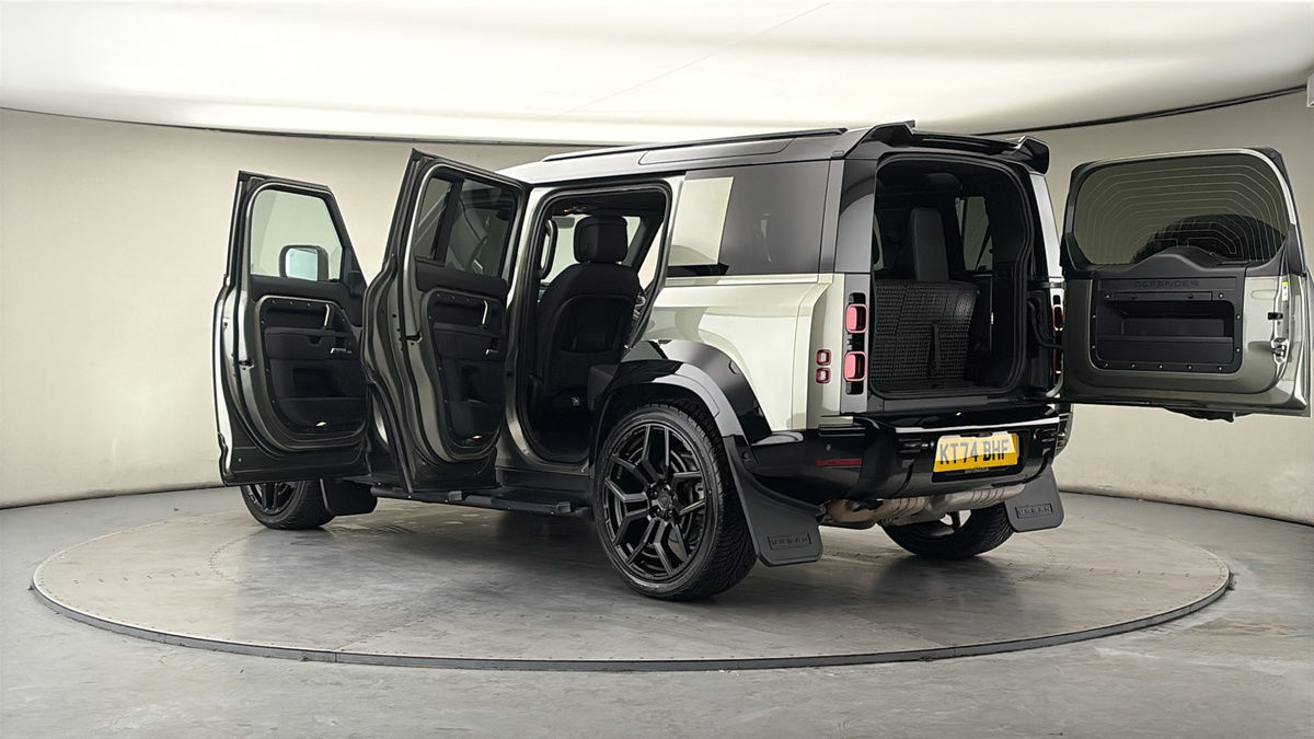 Used Land Rover Defender 2024 for sale - 78182379: Photo 46