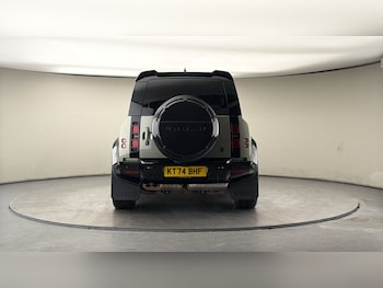 Used Land Rover Defender 2024 for sale - 78182379: Photo