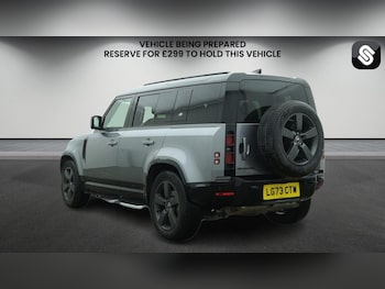 Used Land Rover Defender 2023 for sale - 78289087: Photo