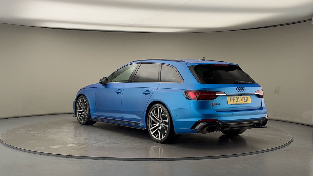 Used Audi RS4 Avant 2021 for sale - 77038665: Photo 2