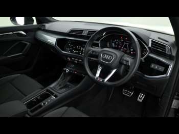 Used Audi Q3 2023 for sale - 74774314: Photo