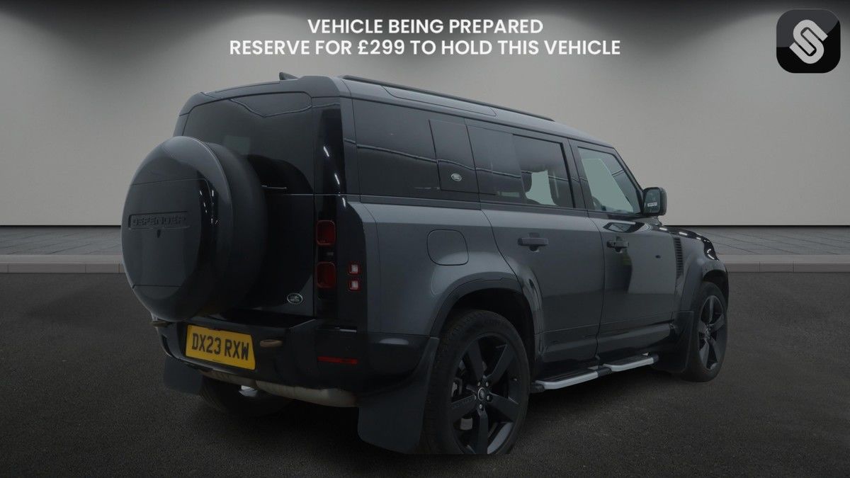 Used Land Rover Defender 110 2023 for sale - 76605403: Photo 12