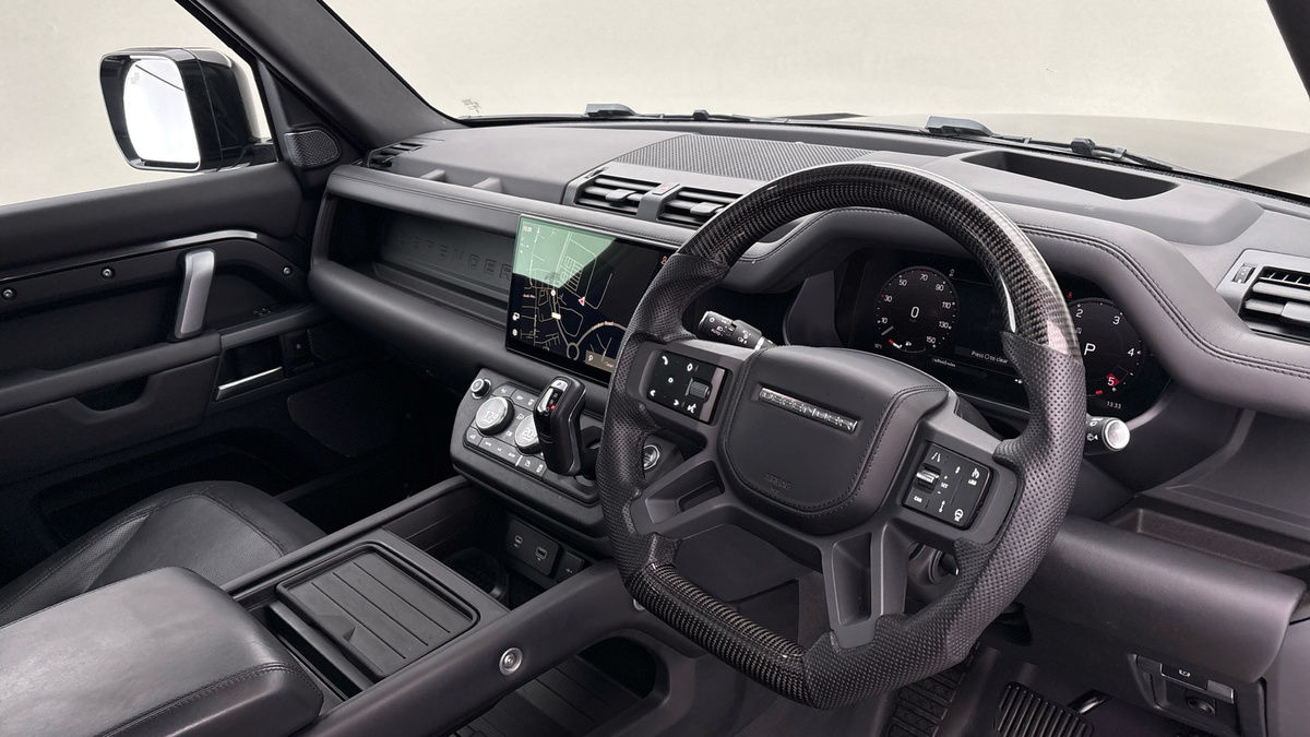 Used Land Rover Defender 110 2023 for sale - 76605403: Photo 13