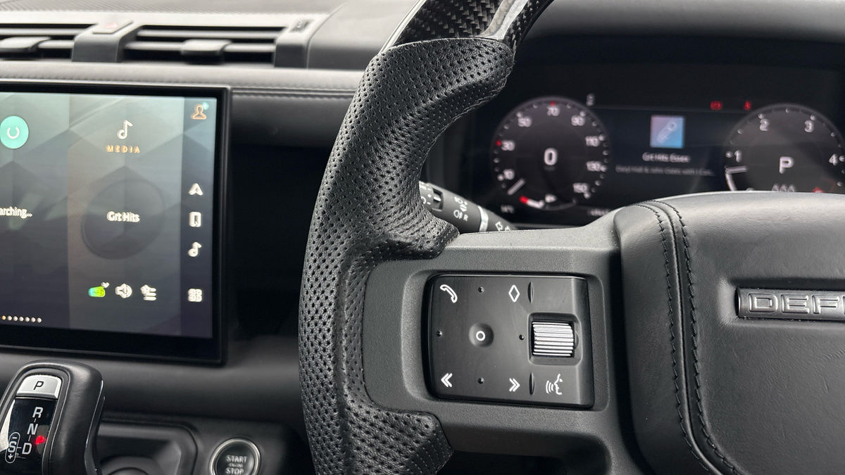 Used Land Rover Defender 110 2023 for sale - 76605403: Photo 32