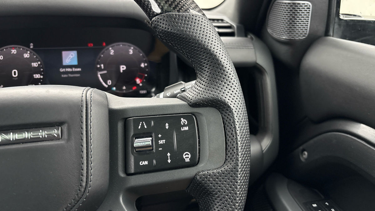 Used Land Rover Defender 110 2023 for sale - 76605403: Photo 34