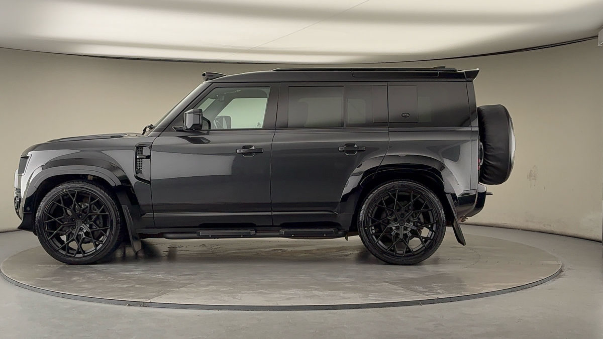 Used Land Rover Defender 110 2023 for sale - 76605403: Photo 35