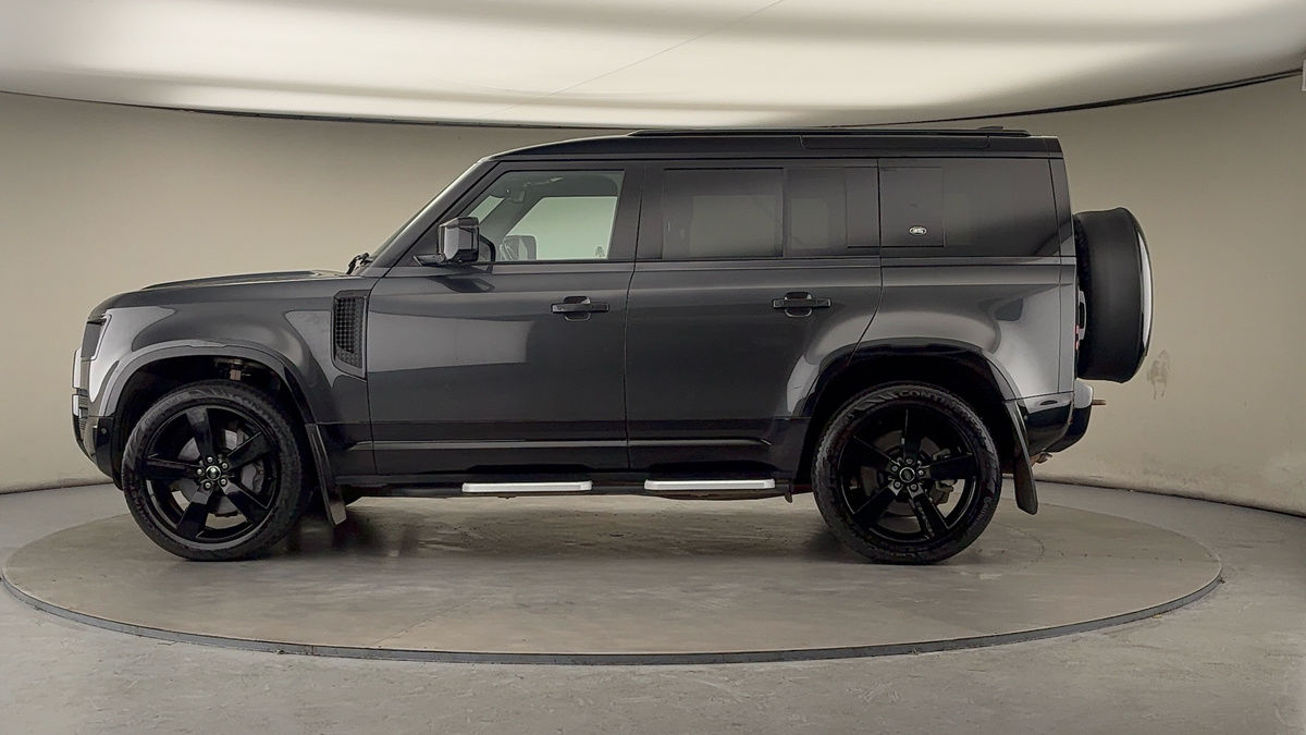 Used Land Rover Defender 110 2023 for sale - 76605403: Photo 36