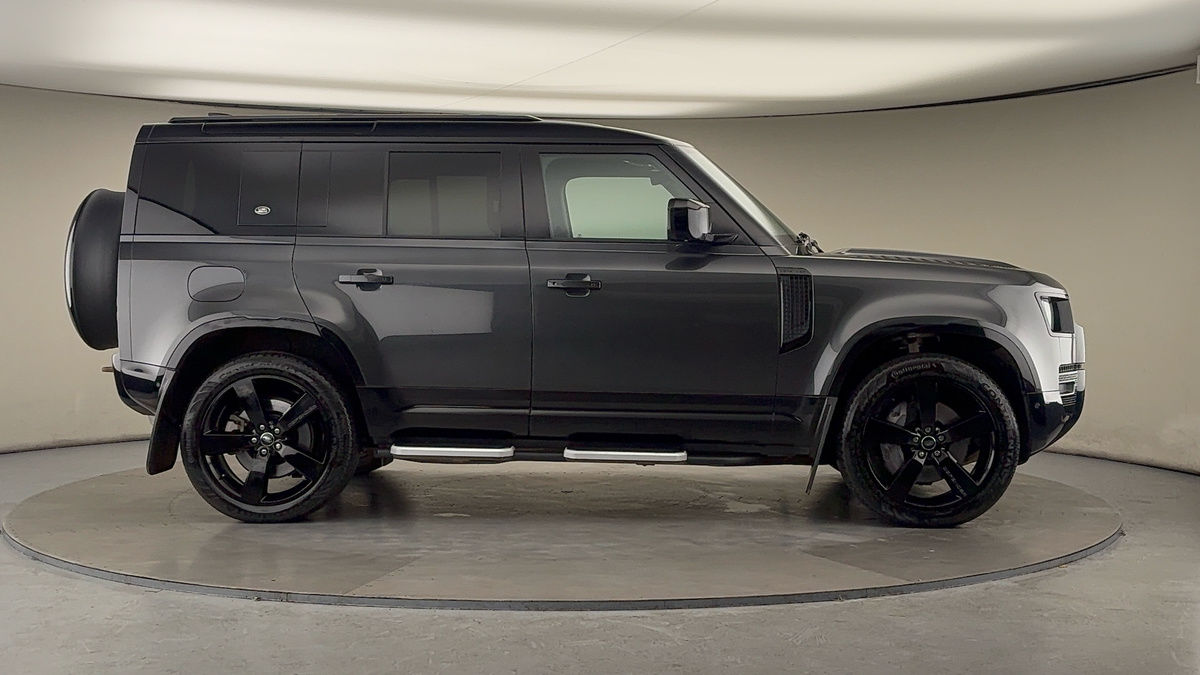 Used Land Rover Defender 110 2023 for sale - 76605403: Photo 38