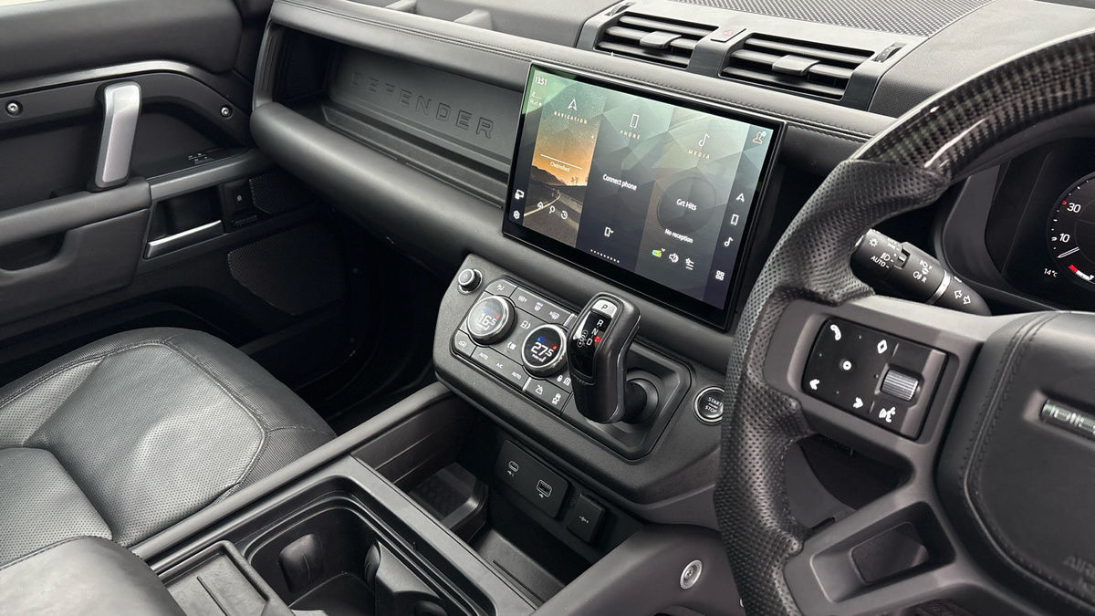 Used Land Rover Defender 110 2023 for sale - 76605403: Photo 42