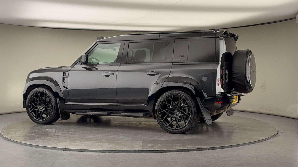 Used Land Rover Defender 110 2023 for sale - 76605403: Photo 67