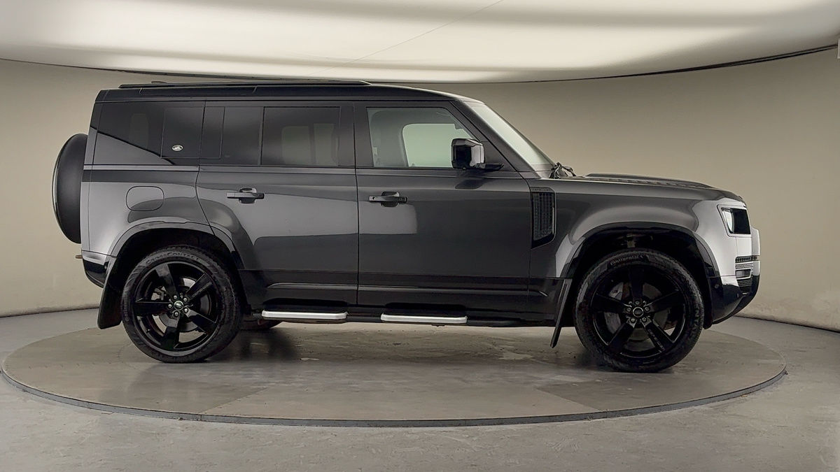 Used Land Rover Defender 110 2023 for sale - 76605403: Photo 78