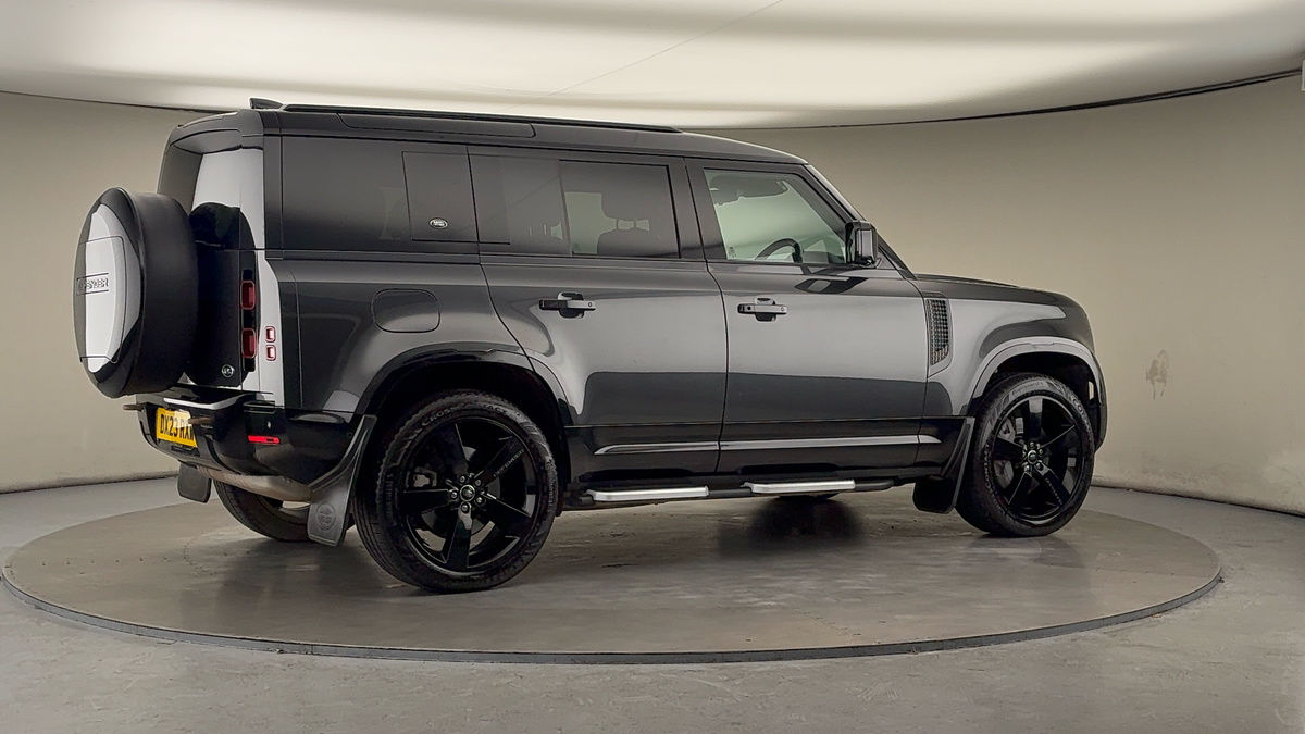 Used Land Rover Defender 110 2023 for sale - 76605403: Photo 82