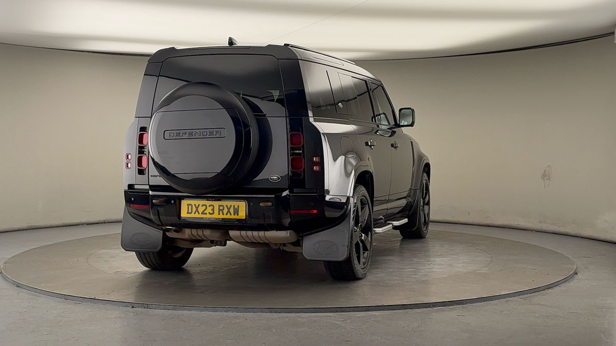 Used Land Rover Defender 110 2023 for sale - 76605403: Photo 86