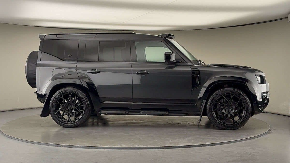 Used Land Rover Defender 110 2023 for sale - 76605403: Photo 87