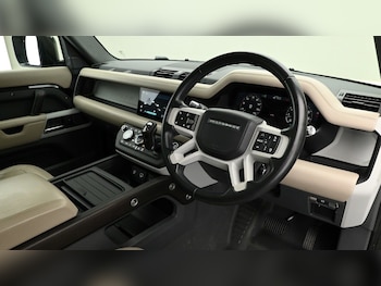 Used Land Rover Defender 110 2021 for sale - 75195877: Photo