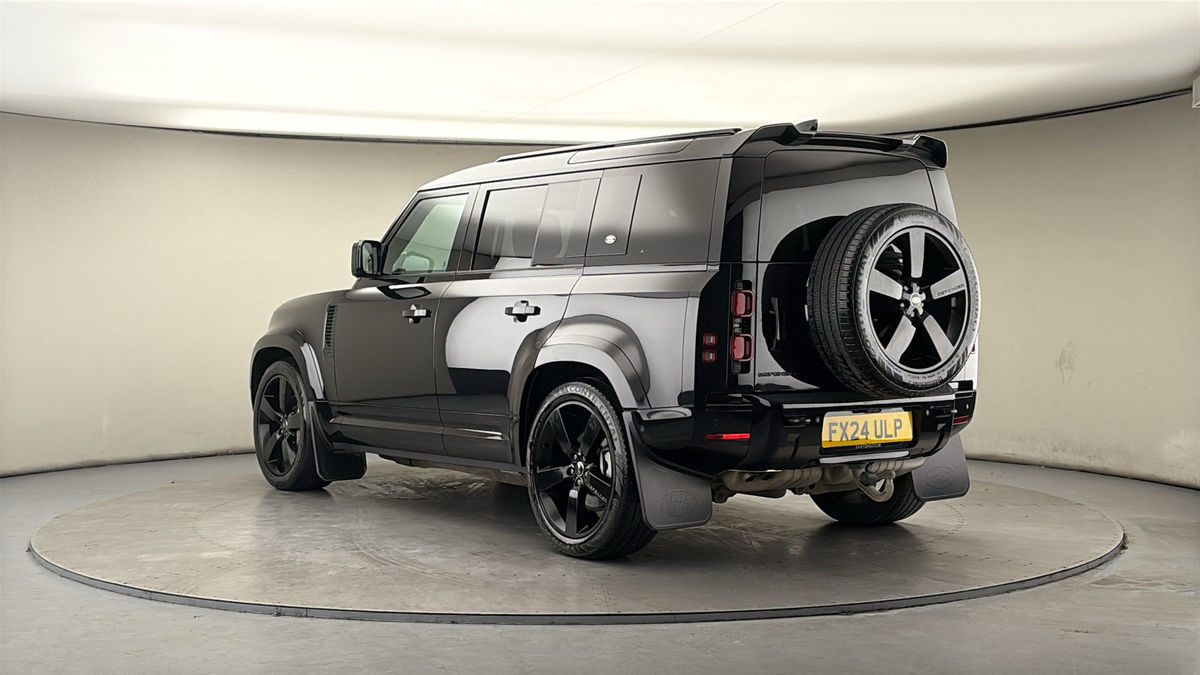 Used Land Rover Defender 110 2024 for sale - 77880784: Photo 2