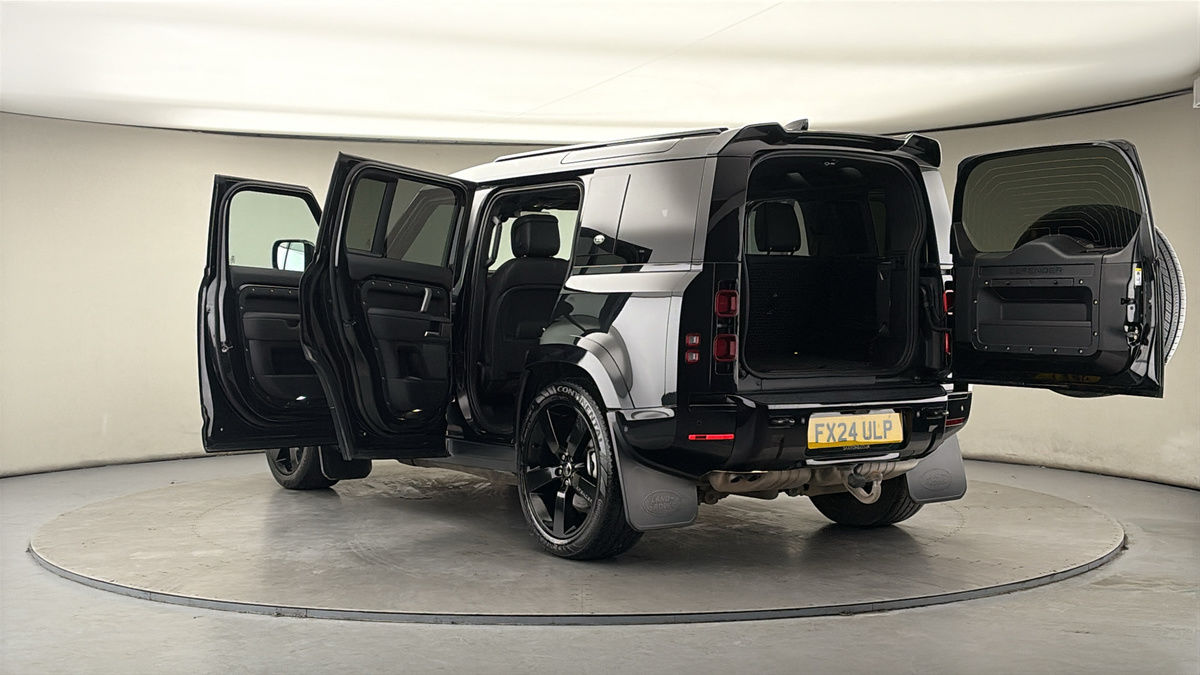 Used Land Rover Defender 110 2024 for sale - 77880784: Photo 23