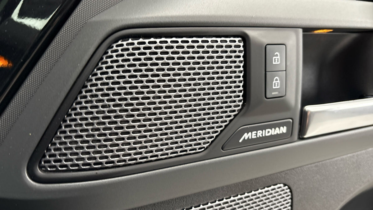 Used Land Rover Defender 110 2024 for sale - 77880784: Photo 25