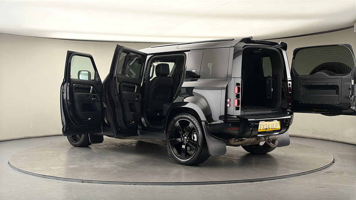 Used Land Rover Defender 110 2024 for sale - 77880784: Photo 47