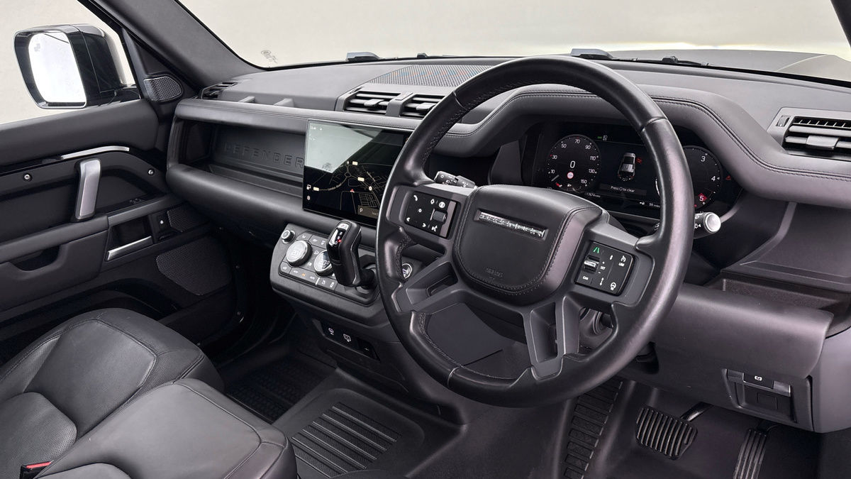 Used Land Rover Defender 110 2024 for sale - 77880784: Photo 5