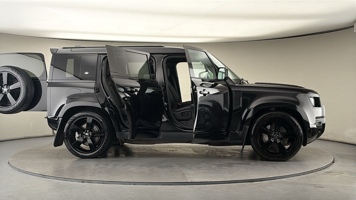 Used Land Rover Defender 110 2024 for sale - 77880784: Photo 59