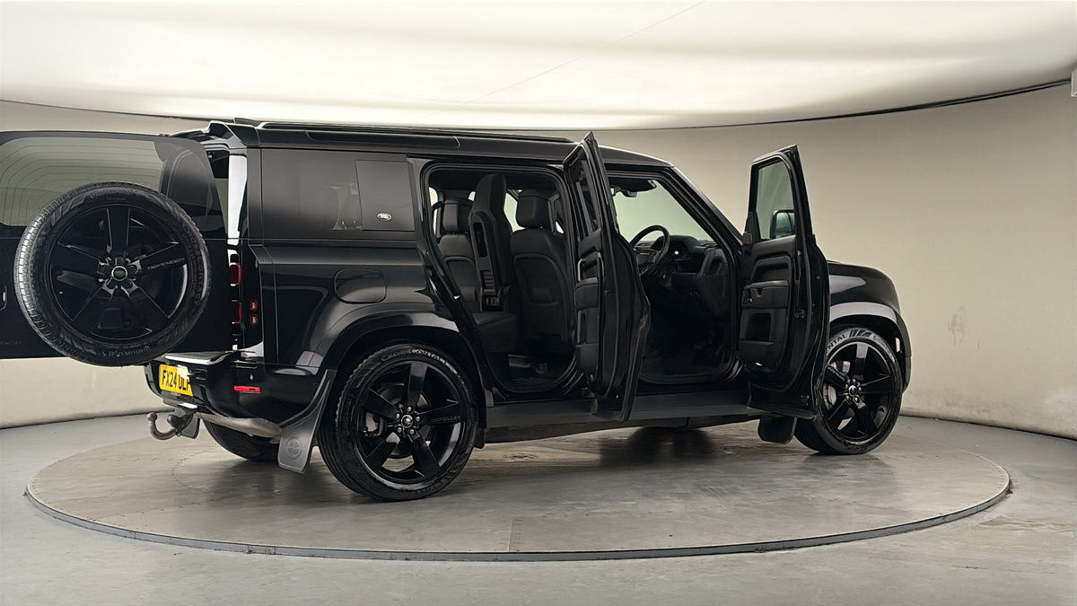 Used Land Rover Defender 110 2024 for sale - 77880784: Photo 61