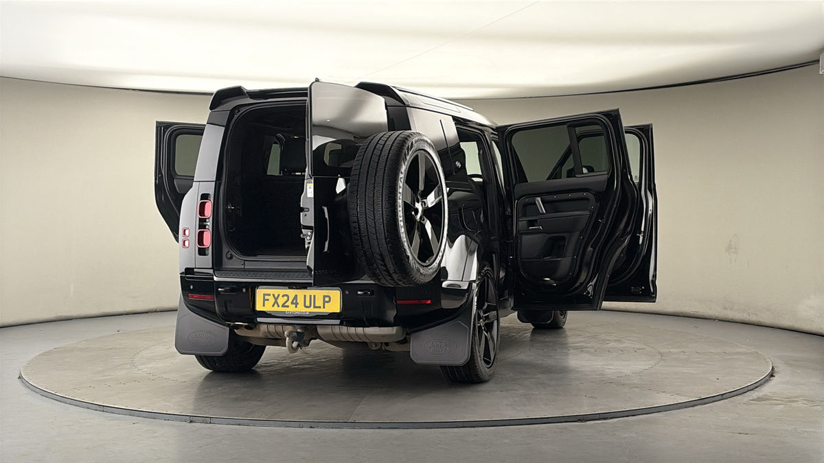 Used Land Rover Defender 110 2024 for sale - 77880784: Photo 63