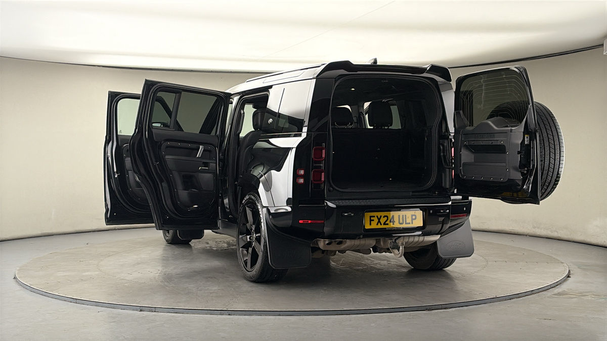 Used Land Rover Defender 110 2024 for sale - 77880784: Photo 65