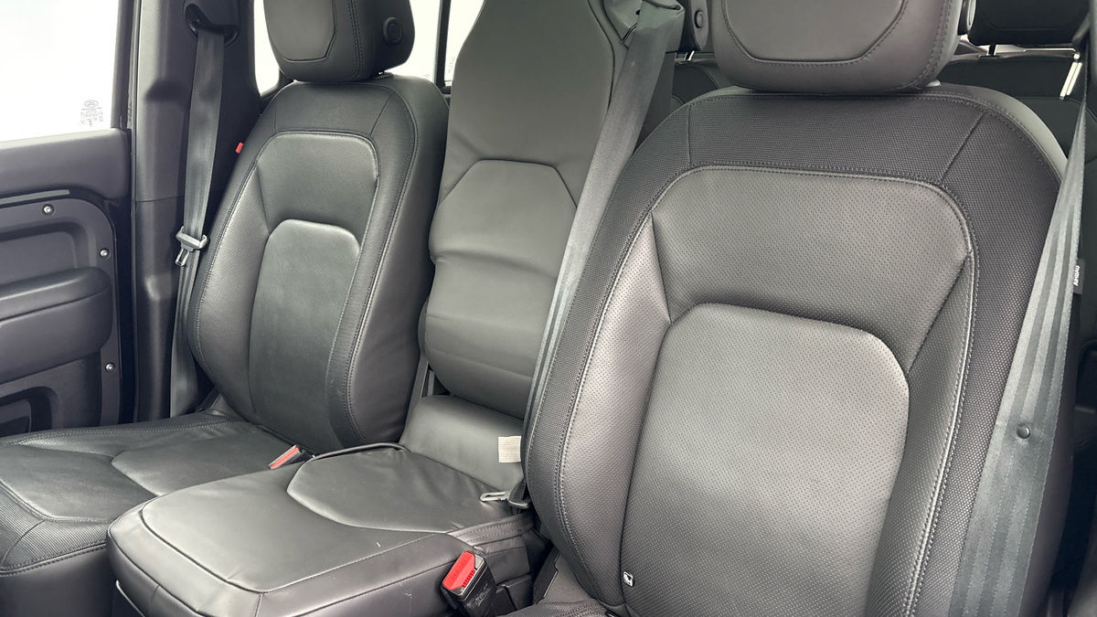 Used Land Rover Defender 110 2024 for sale - 77880784: Photo 7