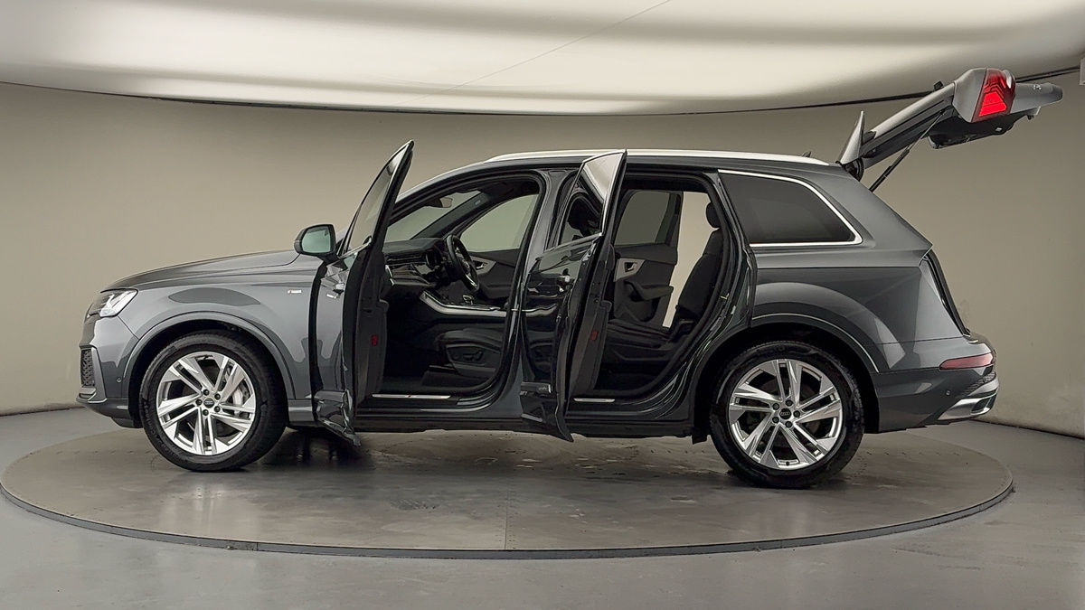 Used Audi Q7 2022 for sale - 76924140: Photo 46