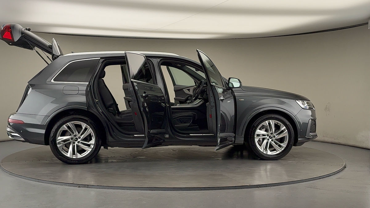 Used Audi Q7 2022 for sale - 76924140: Photo 56
