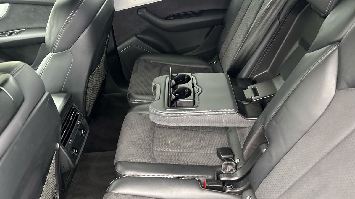 Used Audi Q7 2022 for sale - 76924140: Photo 9