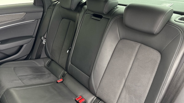 Used Audi A6 Saloon 2022 for sale - 76133214: Photo 8