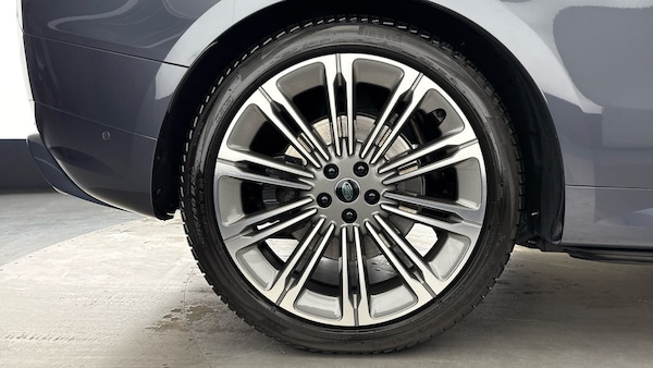 Used Land Rover Range Rover Sport 2024 for sale - 76010590: Photo 10