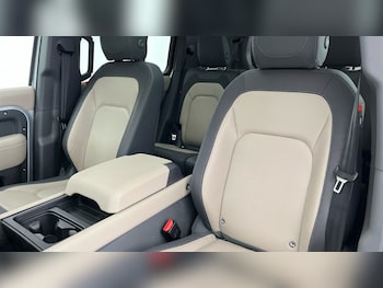 Used Land Rover Defender 110 2023 for sale - 75833405: Photo