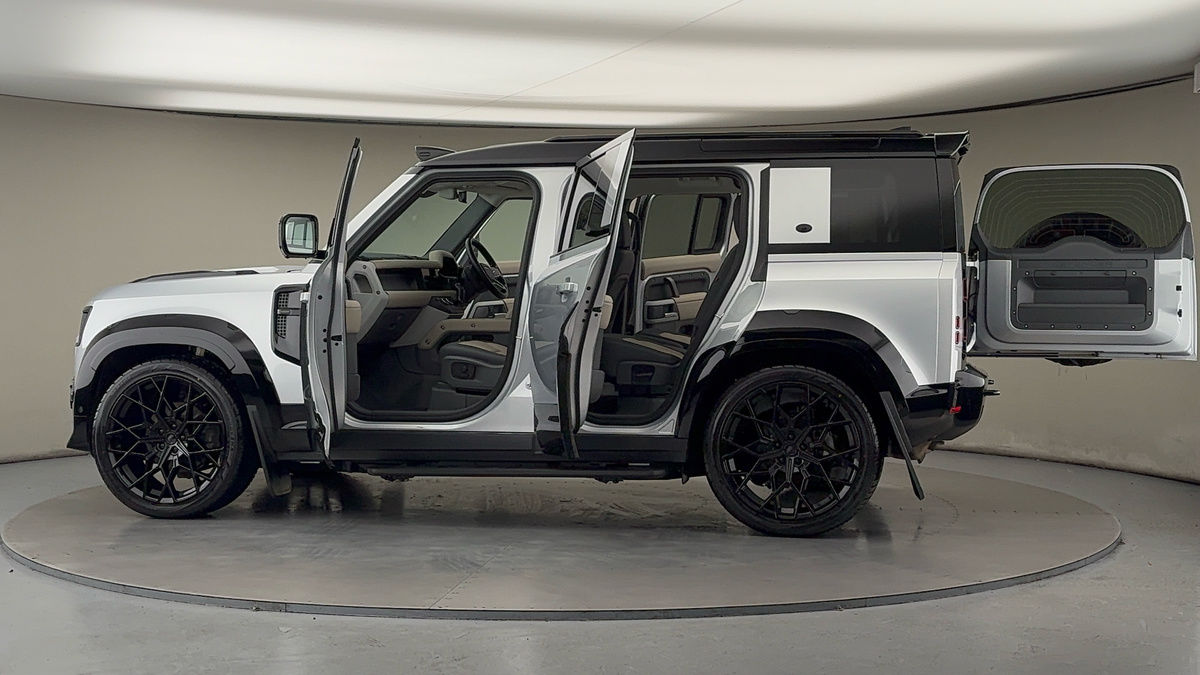 Used Land Rover Defender 110 2023 for sale - 75833405: Photo 53