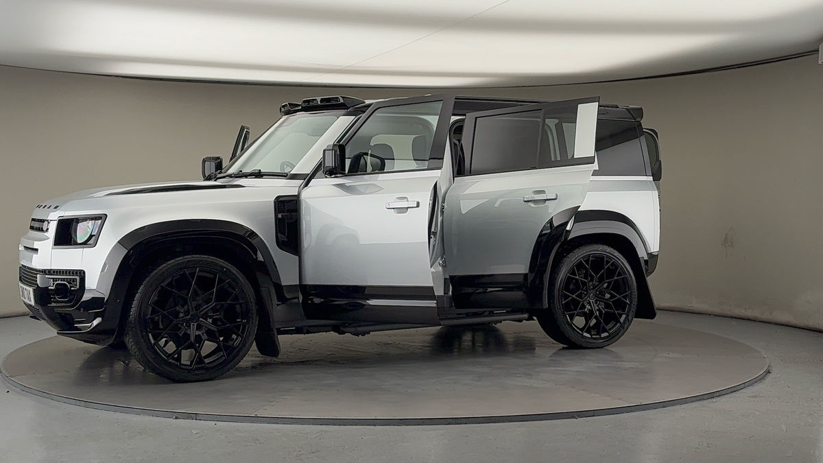 Used Land Rover Defender 110 2023 for sale - 75833405: Photo 55