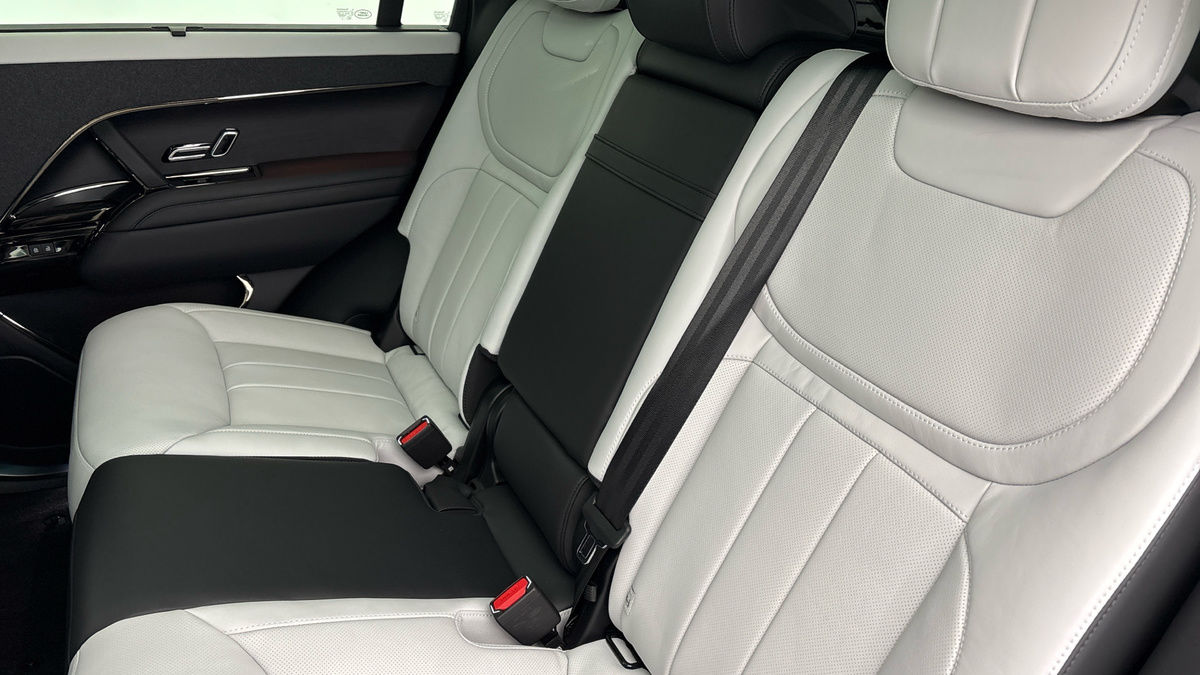 Used Land Rover Range Rover Sport 2025 for sale - 78201436: Photo 8