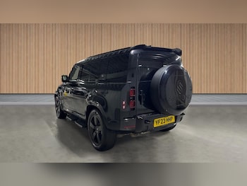 Used Land Rover Defender 110 2023 for sale - 78876008: Photo