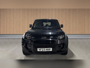Used Land Rover Defender 110 2023 for sale - 78876008: Photo
